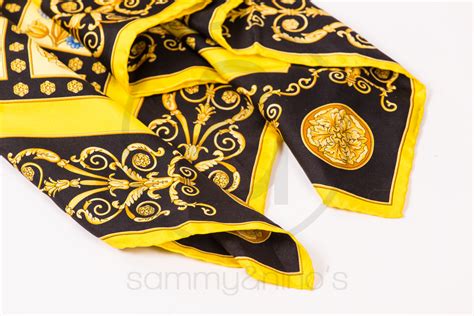 tutina versace scaccia fantasmi|versace foulard scarf.